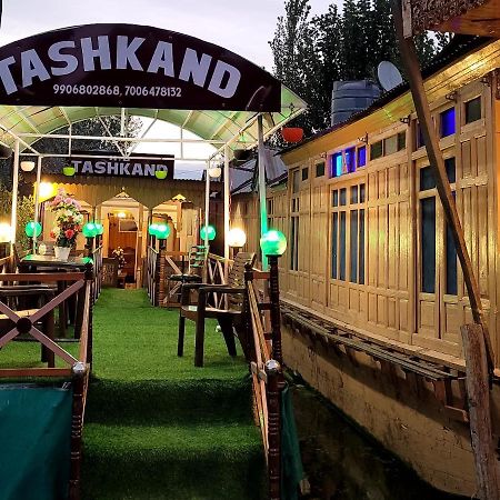 Tashkand Houseboat Srīnagar Dış mekan fotoğraf