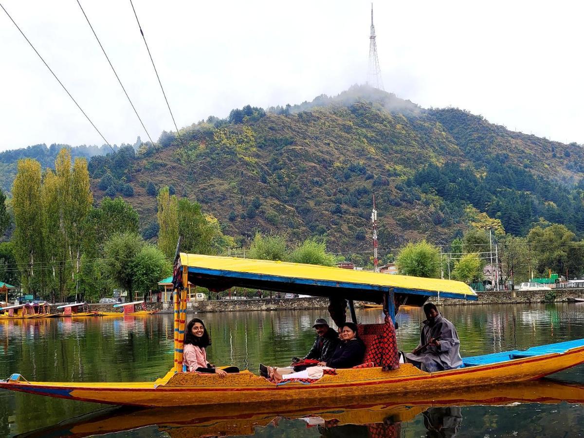 Tashkand Houseboat Srīnagar Dış mekan fotoğraf