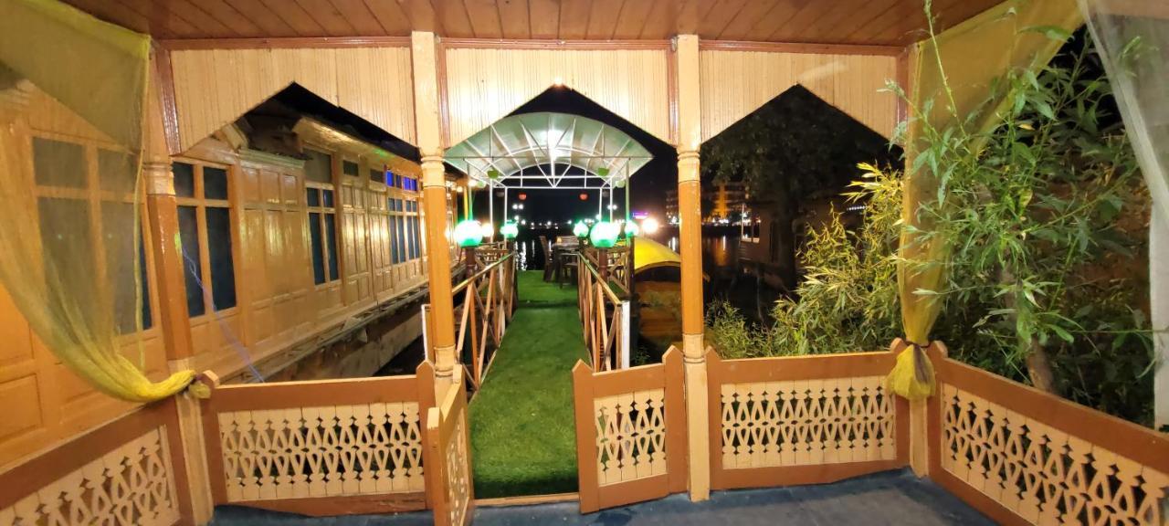 Tashkand Houseboat Srīnagar Dış mekan fotoğraf